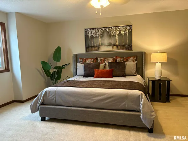 $299,900 | 1414 South 46th Street, Quincy, IL 62305