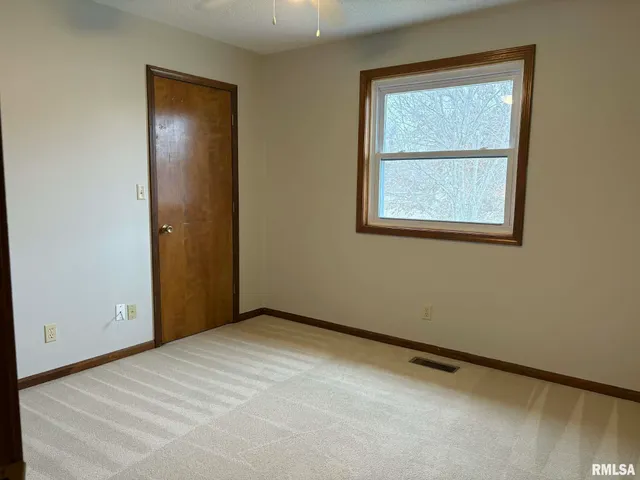 $299,900 | 1414 South 46th Street, Quincy, IL 62305