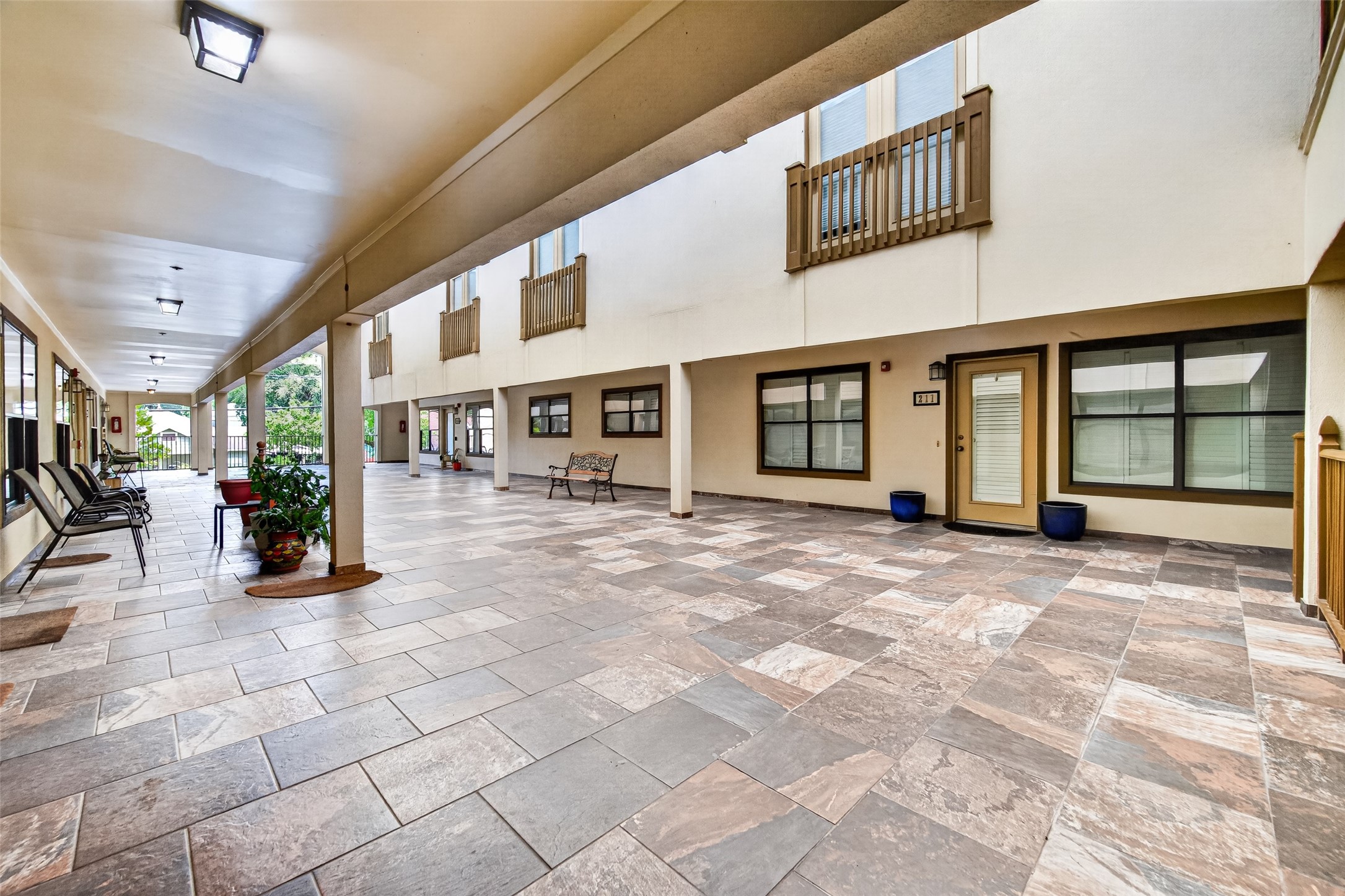 1342 Rutland Street, Unit 210 Houston, TX 77008 - Photo 38 of 38 Gallery Image 38