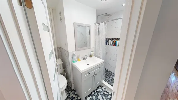 $2,070,000 | 46 Sutton Street | Greenpoint