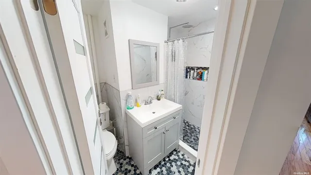 $2,150,000 | 46 Sutton Street | Greenpoint