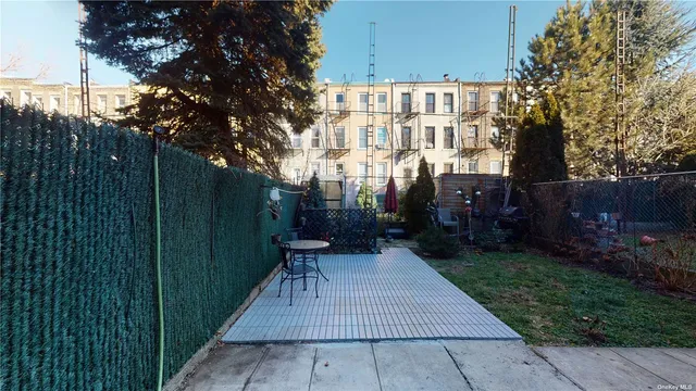 $2,150,000 | 46 Sutton Street | Greenpoint