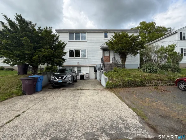 $1,600 | 133 Pinehurst Avenue, Unit 1, New Britain, CT 06053