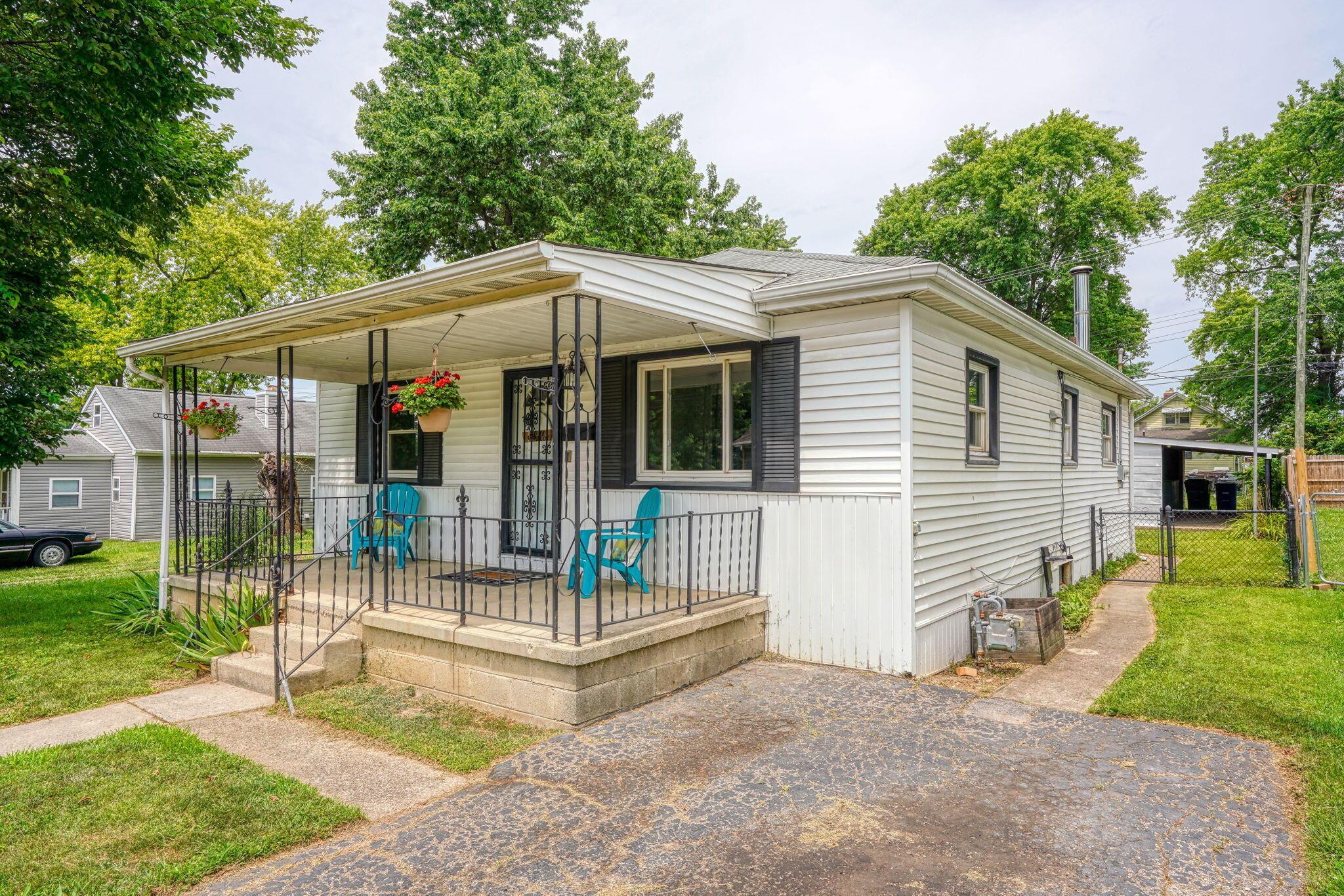 40 Delray Road Columbus, OH 43207 - Photo 2 of 53 large-01909cc1-7717-70e7-b5f4-1d8a4d7ff8