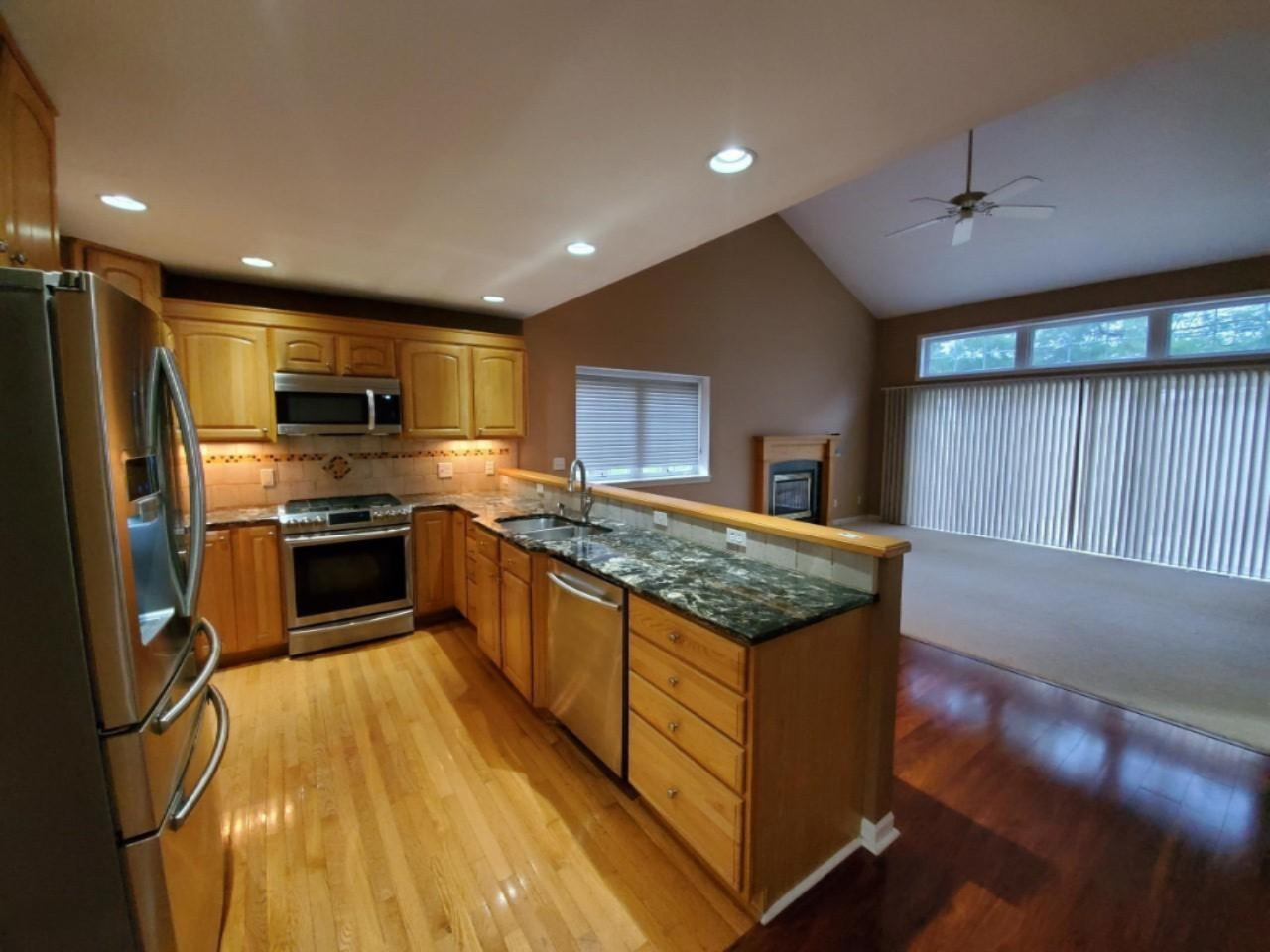 2975 Ridgeview Street, Unit 32 Muskegon, MI 49445 - Photo 8 of 35 thumbnail_20210419_135620