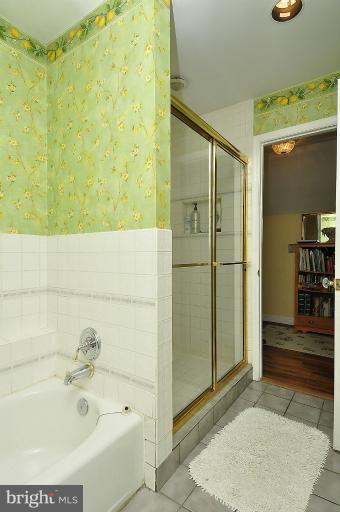 4710 Reservoir Road Northwest Washington, DC 20007 - Photo 3 of 27 Full Bath Upstairs