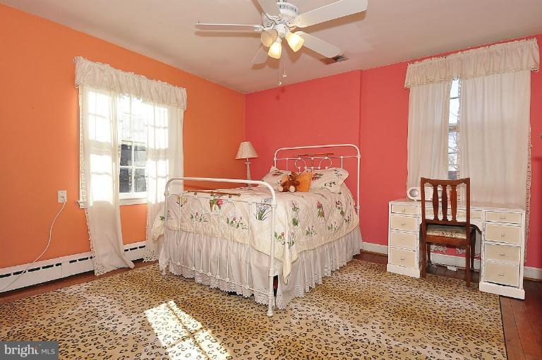 4710 Reservoir Road Northwest Washington, DC 20007 - Photo 27 of 27 Bedroom #3 Second Floor