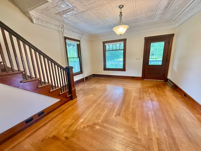 $4,100 | 282 Highland Avenue, Manchester, VT 05255