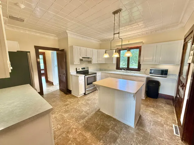 $4,100 | 282 Highland Avenue, Manchester, VT 05255