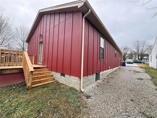 $209,900 | 232 East Main Street, Austin, IN 47102