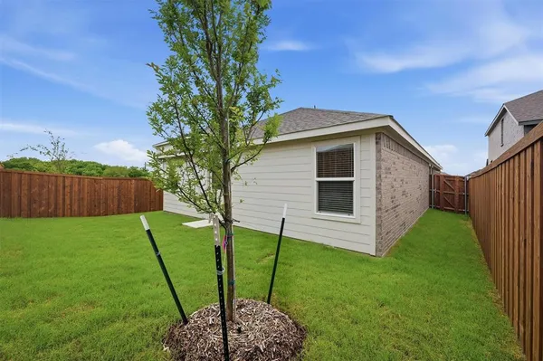 $1,800 | 1524 Prince Road, Howe, TX 75459