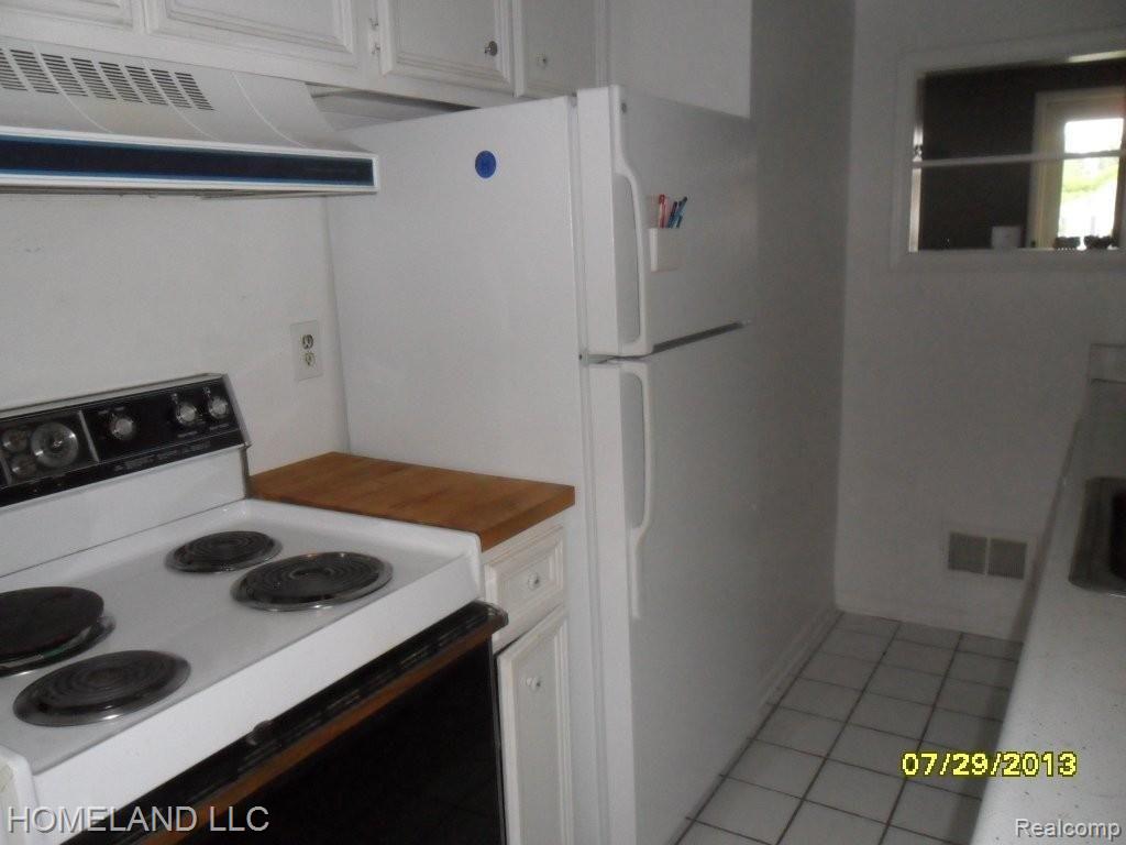 6709 Andersonville Road Clarkston, MI 48346 - Photo 7 of 19 Kitchen 2