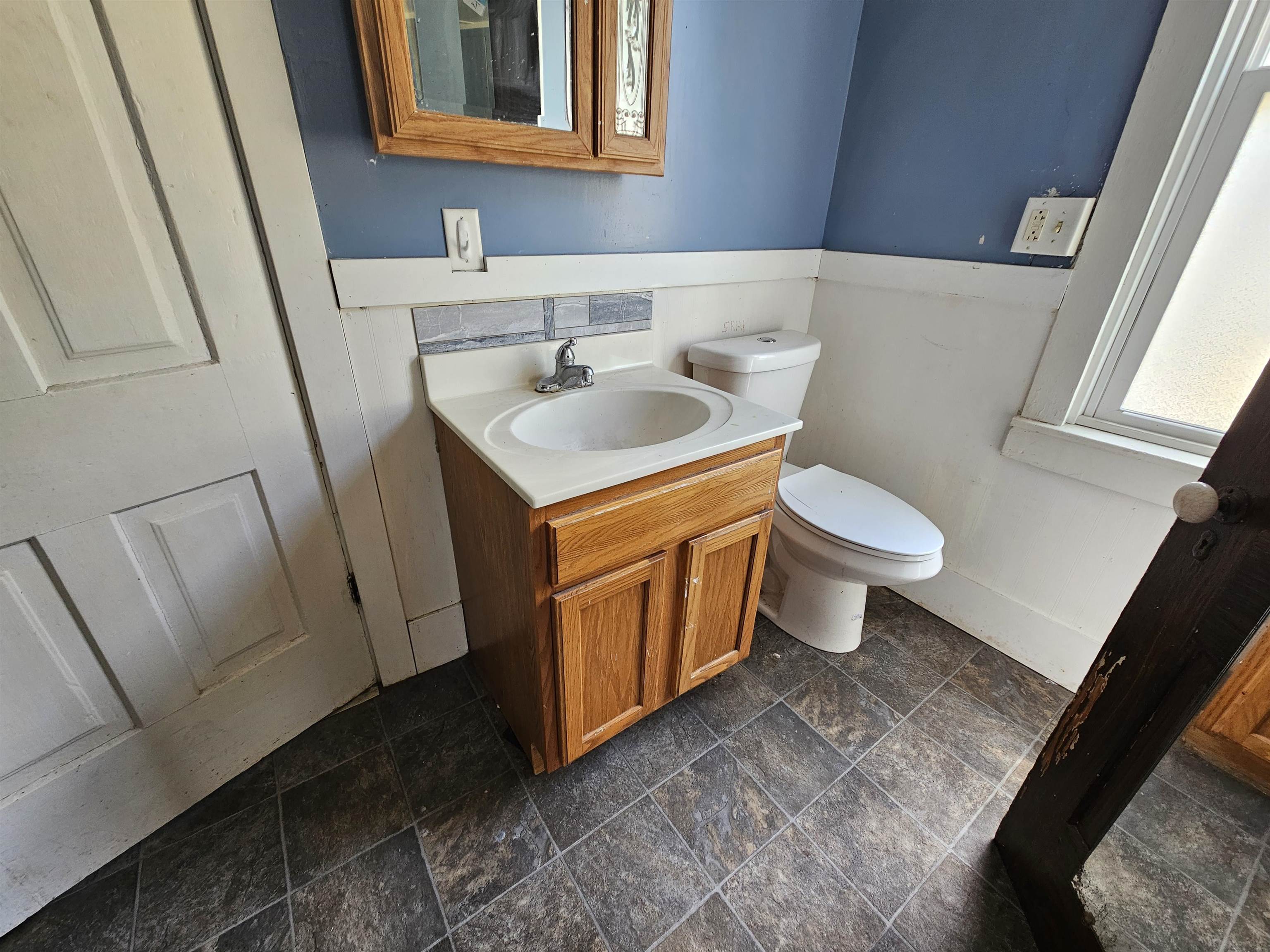 414 Lake Street Baraboo, WI 53913 - Photo 16 of 28