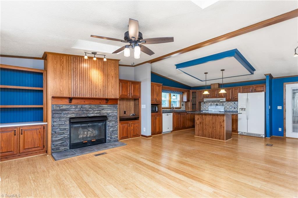 6643 Foster Road Whitsett, NC 27377 - Photo 12 of 50 Gallery Image 12