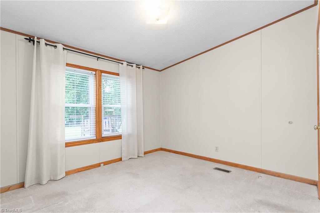 6643 Foster Road Whitsett, NC 27377 - Photo 25 of 50 Gallery Image 25