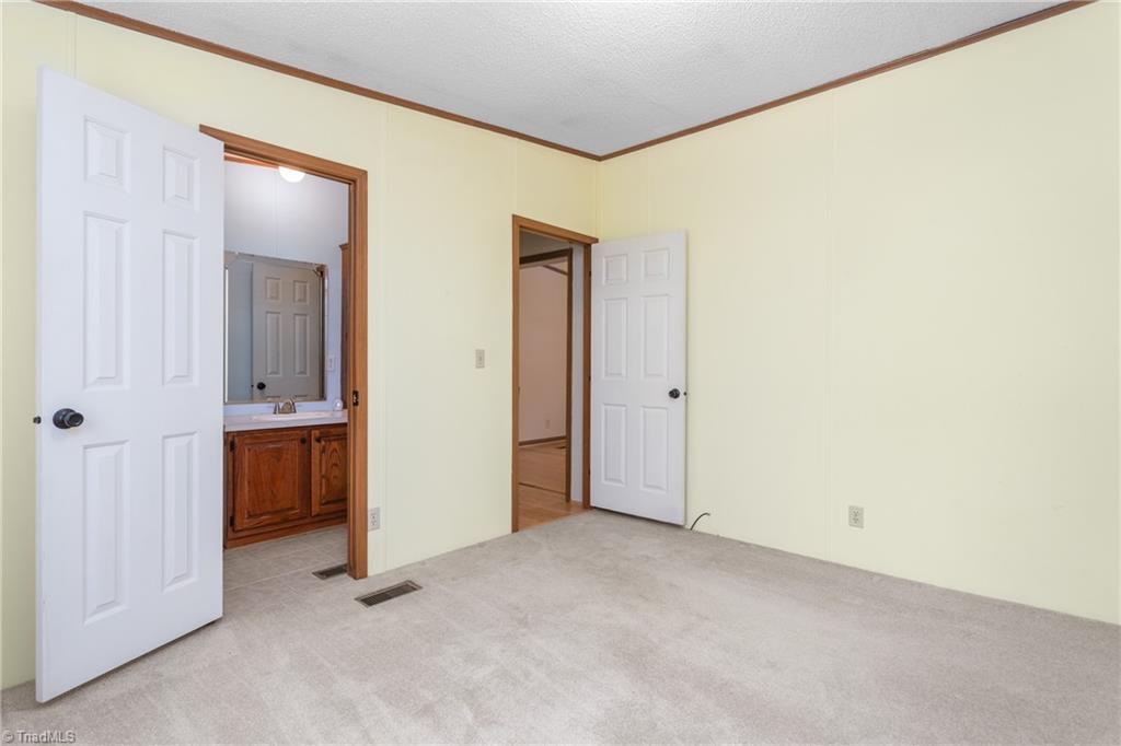6643 Foster Road Whitsett, NC 27377 - Photo 29 of 50 Gallery Image 29