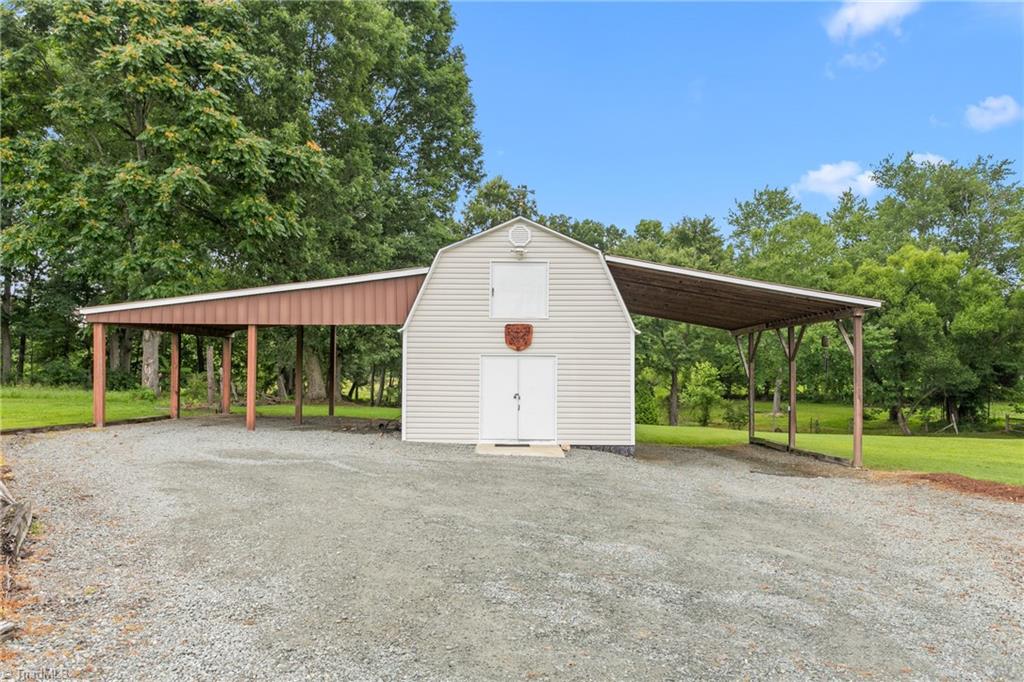 6643 Foster Road Whitsett, NC 27377 - Photo 36 of 50 Gallery Image 36