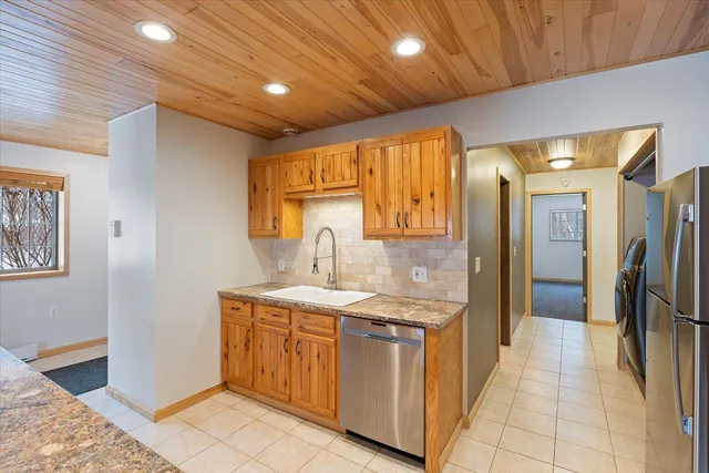 $449,900 | 21437 County Road 17, Cohasset, MN 55721