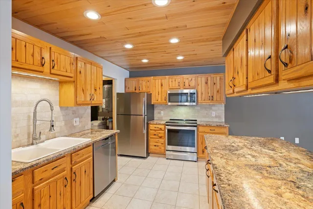 $449,900 | 21437 County Road 17, Cohasset, MN 55721