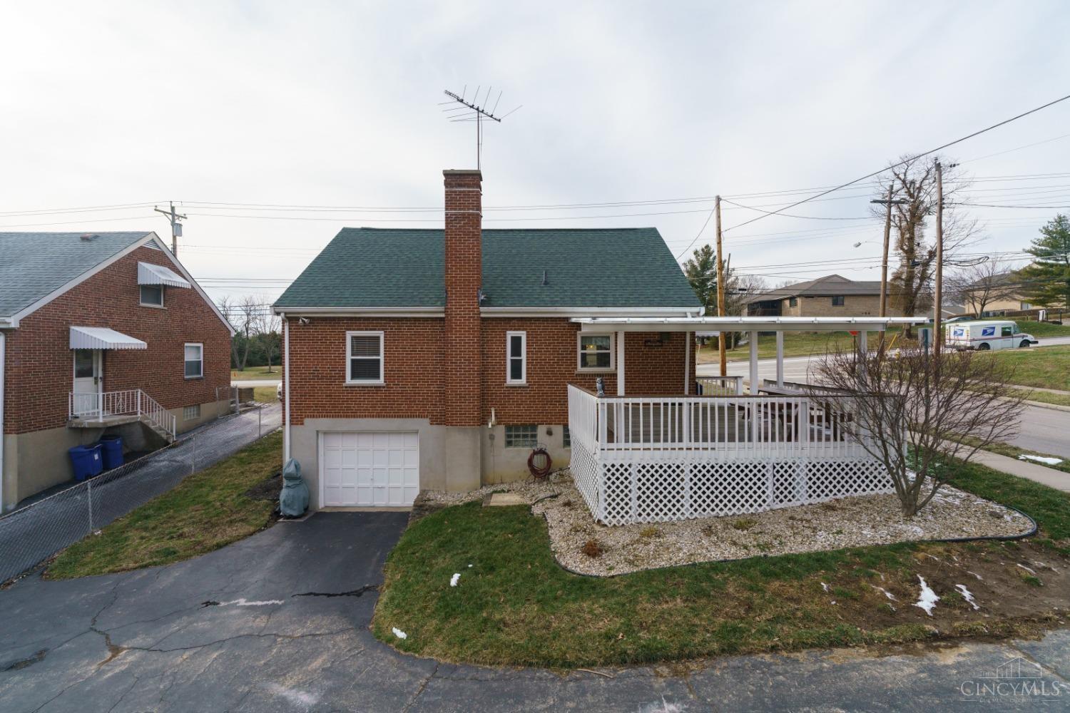 3930 School Section Road Cheviot, OH 45211 - Photo 4 of 23