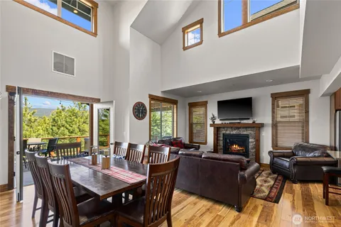 $1,049,000 | 131 Big Hill Drive, Cle Elum, WA 98922