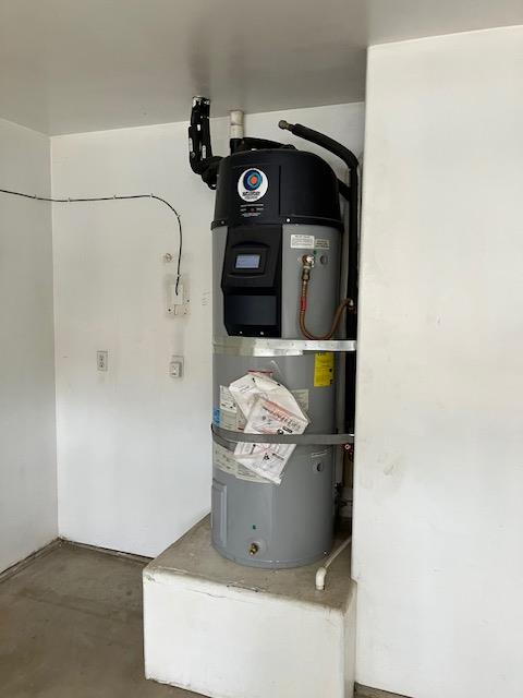 2157 West Rue St Michel Fresno, CA 93711 - Photo 18 of 22 a view of washer and dryer