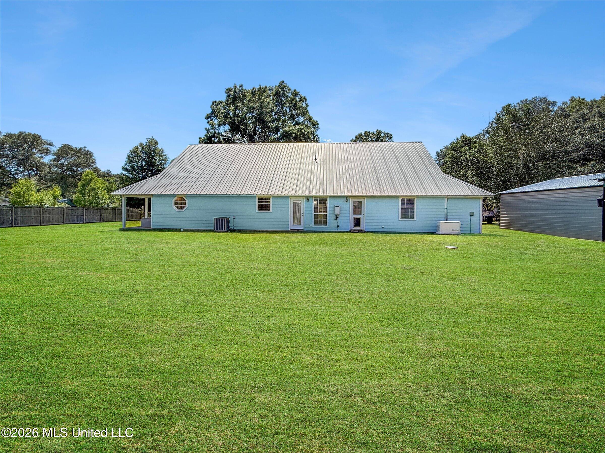 3506 Jerry Davis Road Moss Point, MS 39562 - Photo 9 of 34 Back of House
