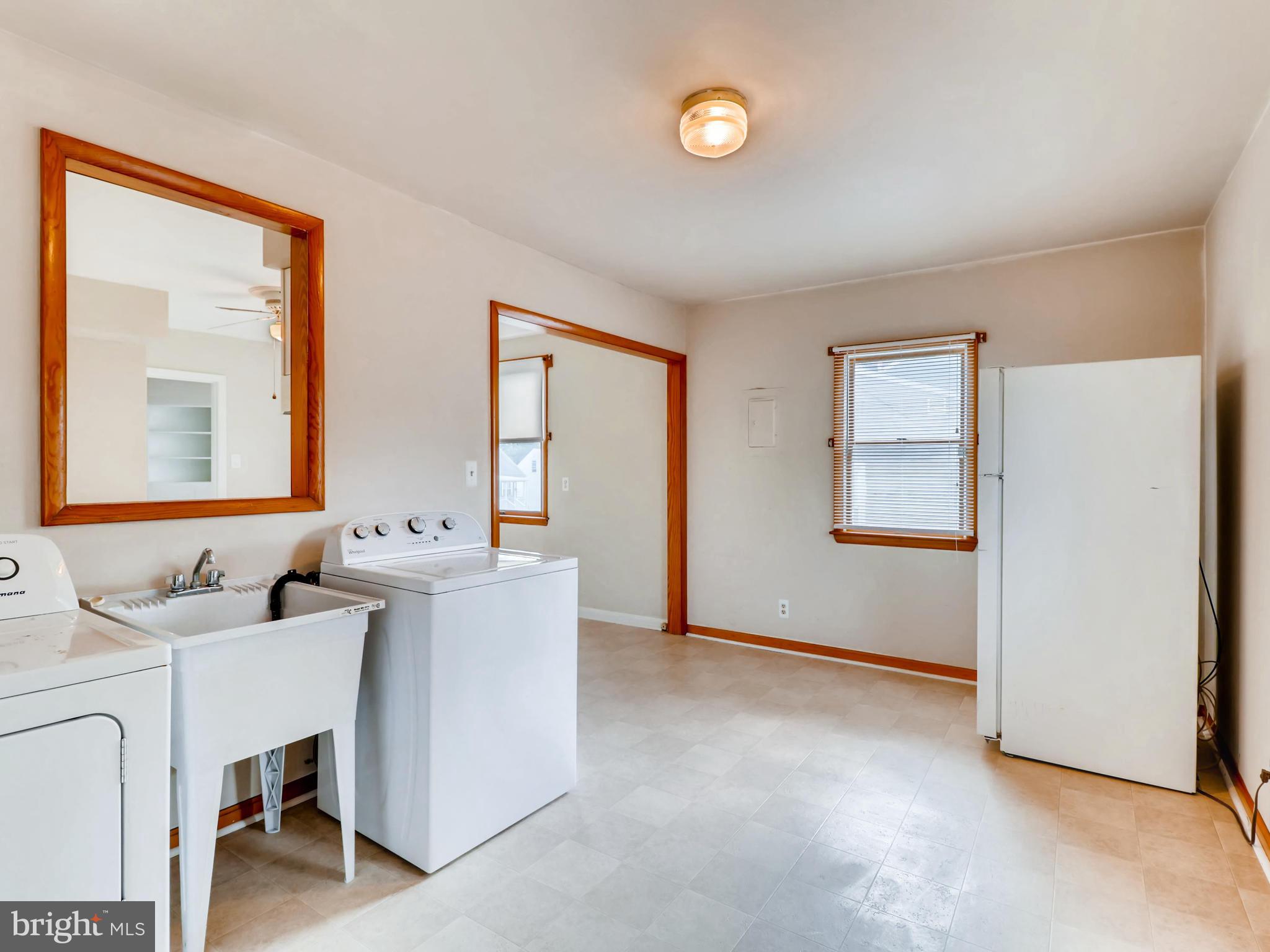 1900 Tyler Road Dundalk, MD 21222 - Photo 22 of 28 Mud Room/extended kitchen area