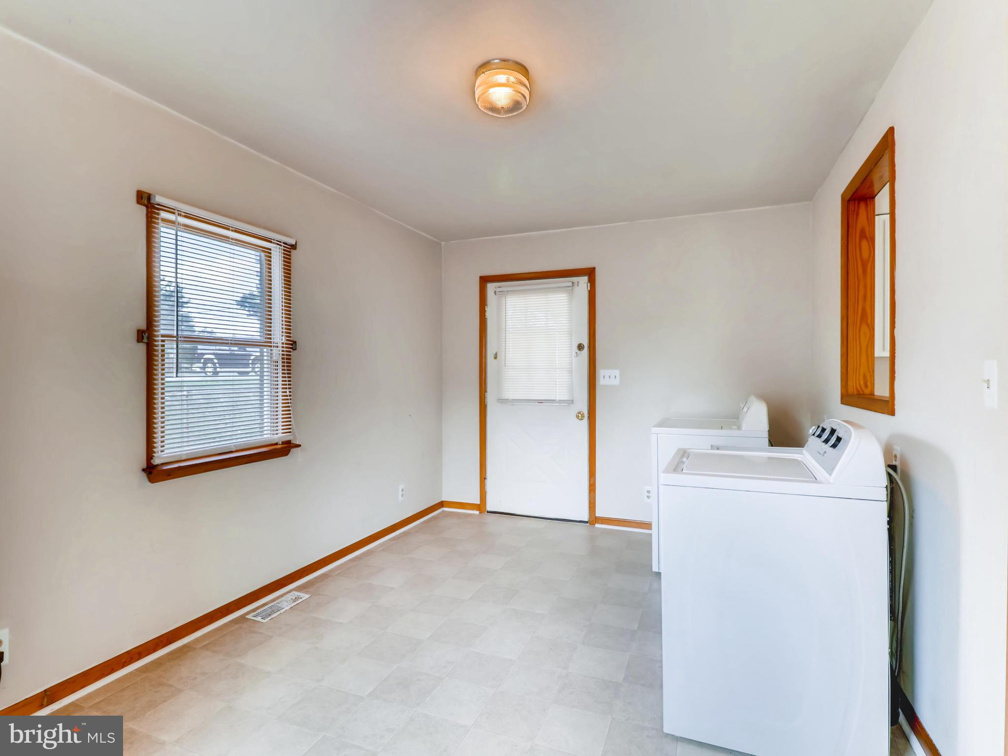 1900 Tyler Road Dundalk, MD 21222 - Photo 23 of 28 Mud Room/extended kitchen area
