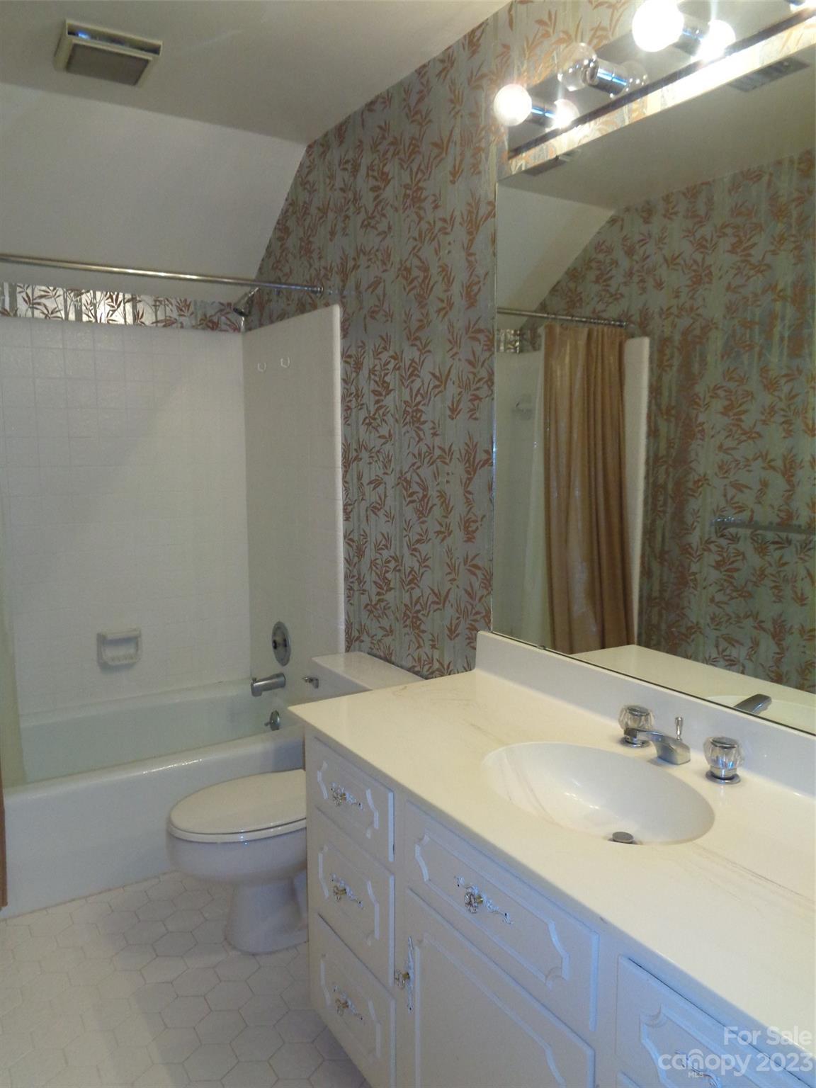 7328 Sardis Road Charlotte, NC 28270 - Photo 34 of 46 Gallery Image 34
