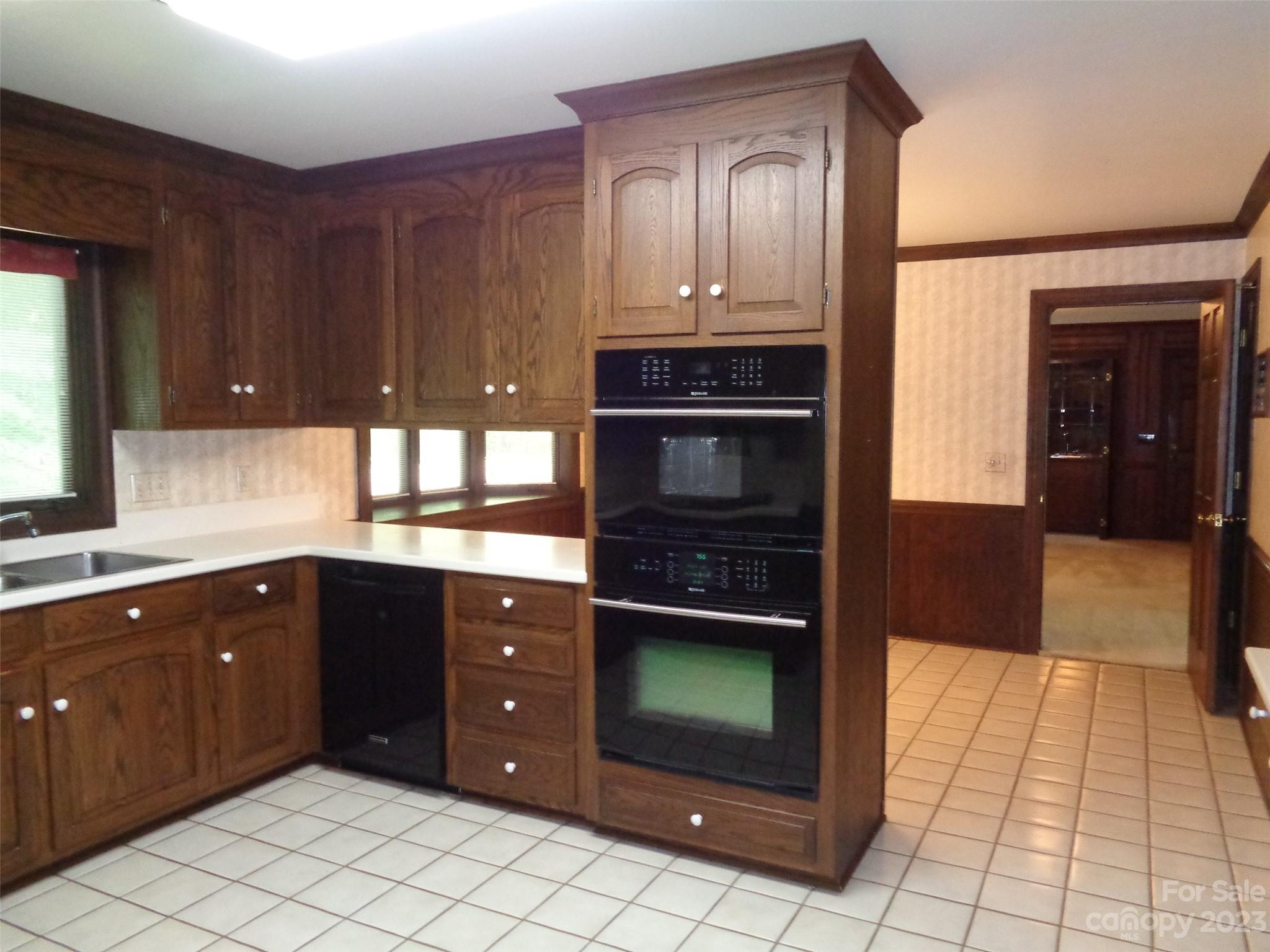 7328 Sardis Road Charlotte, NC 28270 - Photo 9 of 46 Gallery Image 9