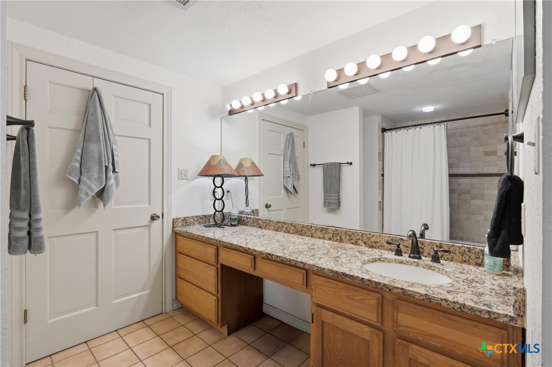 4874 Old Lehmann Road Kingsbury, TX 78638 - Photo 27 of 48 Downstairs full bath