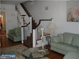 1863 Wynnewood Road Philadelphia, PA 19151 - Photo 4 of 12 Living Room