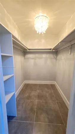 $1,800 | 1811 Jefferson Street, Unit 202, Hollywood, FL 33020