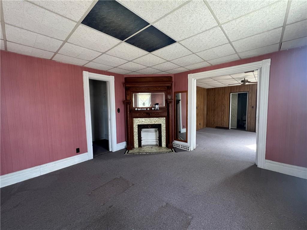 120 Jefferson Avenue Sharon, PA 16146 - Photo 13 of 33 an empty room with windows
