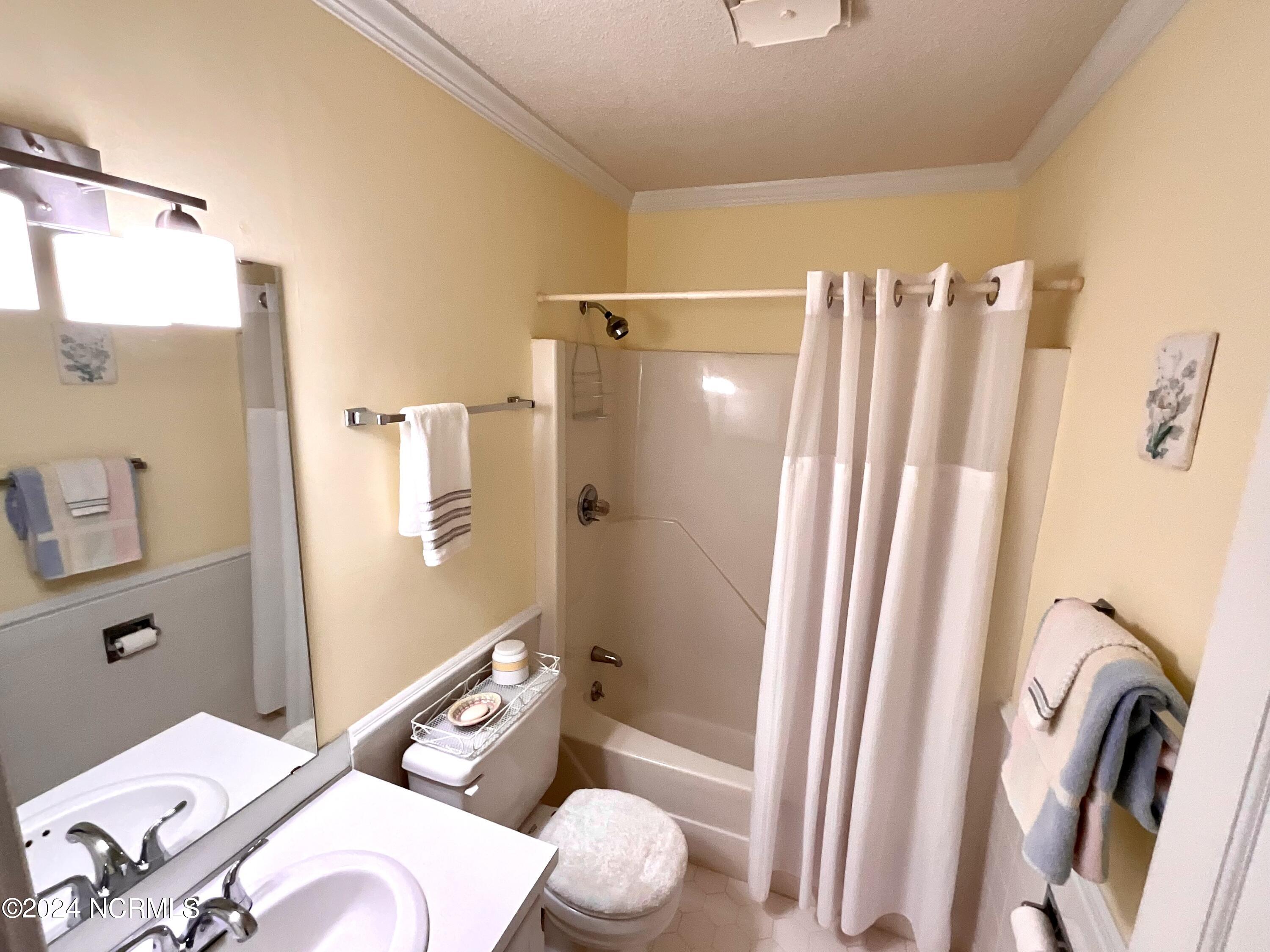 1862 Quail Ridge Road, Unit Q Greenville, NC 27858 - Photo 7 of 24 IMG_1259