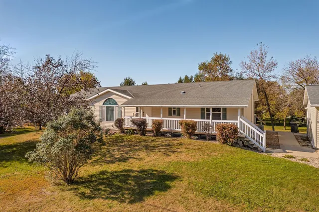 $299,000 | 105 10th Street Southeast, Glenwood, MN 56334