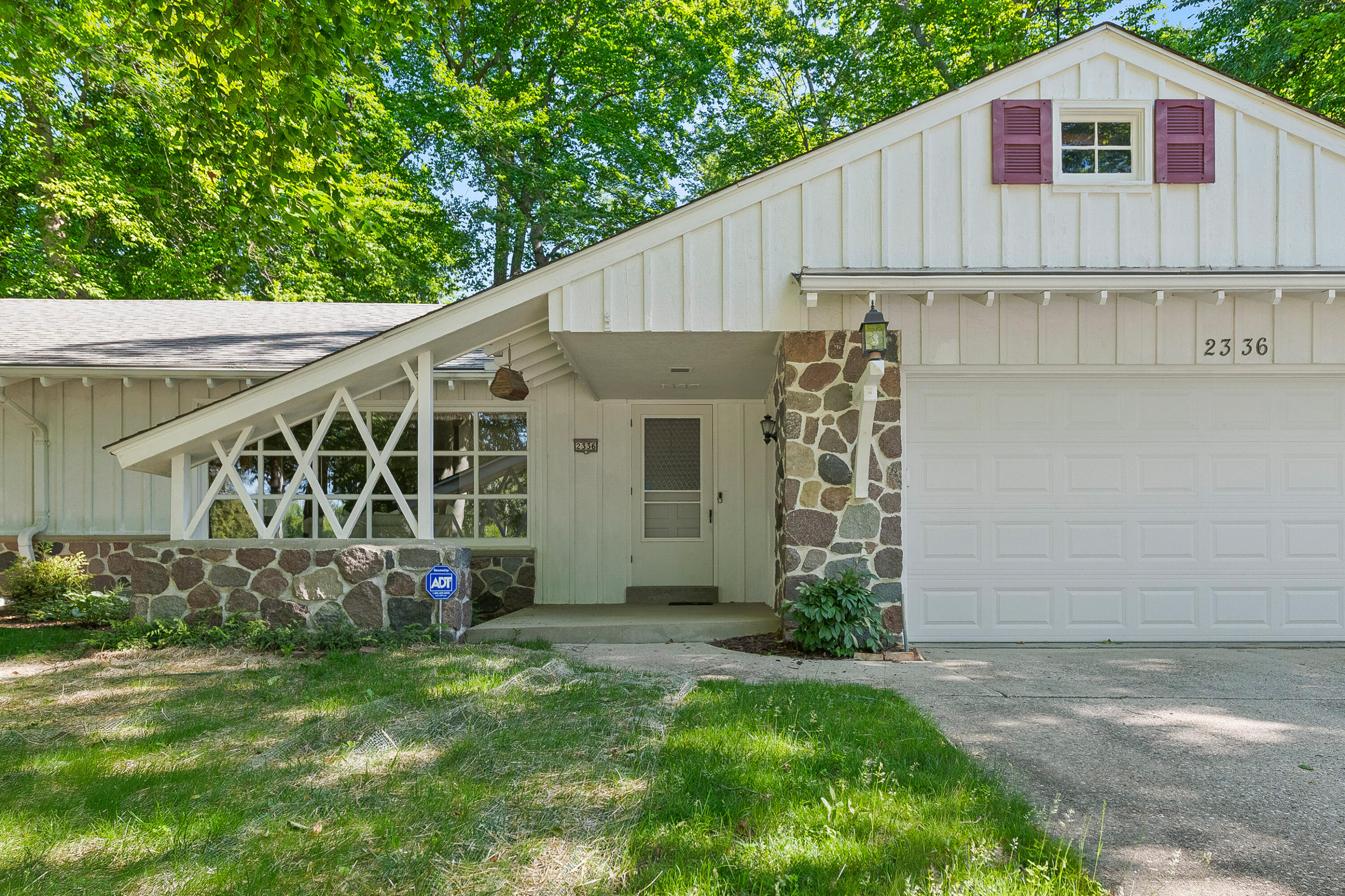 2336 West Green Tree Road Glendale, WI 53209 - Photo 2 of 58 Great Curb Appeal