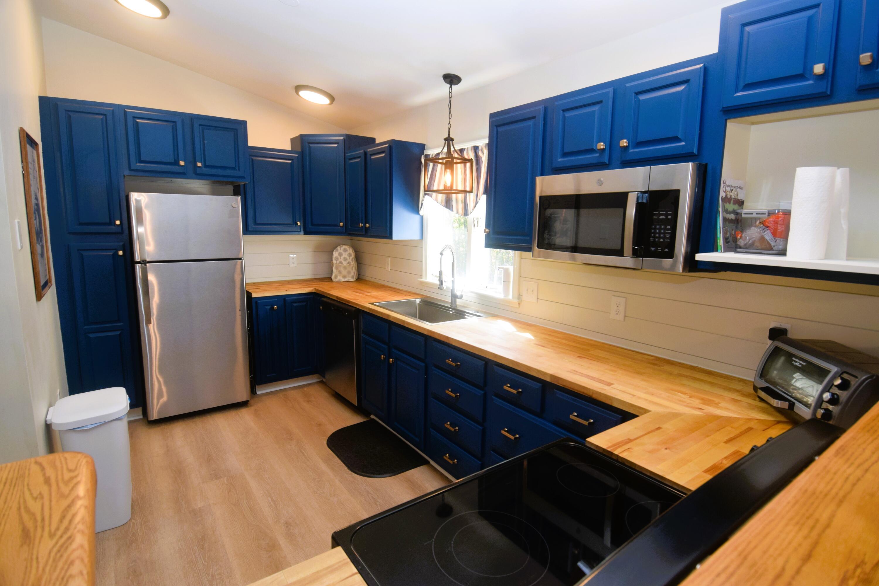 423 East River Road Skowhegan, ME 04976 - Photo 5 of 49 Kitchen