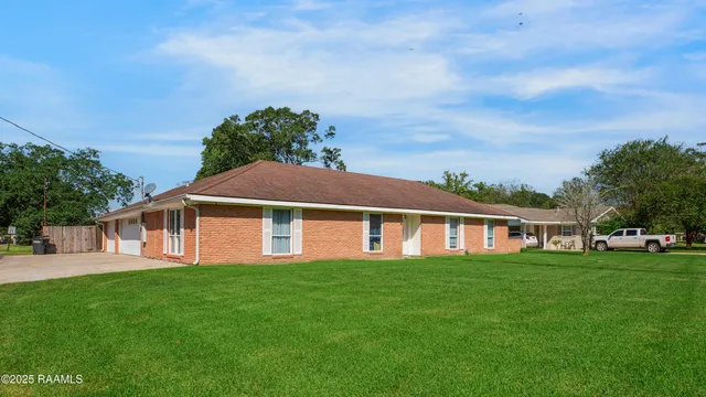 $199,500 | 101 West Tampico Street, New Iberia, LA 70563