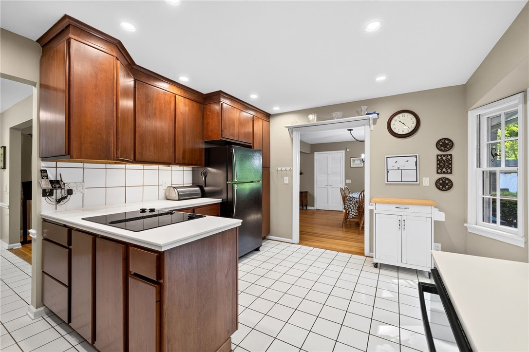 14 Countryside Road Fairport, NY 14450 - Photo 8 of 44 Gallery Image 8