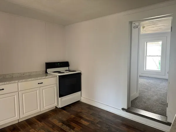 $1,500 | 97 Franklin Street, Unit C, Franklin, NH 03235