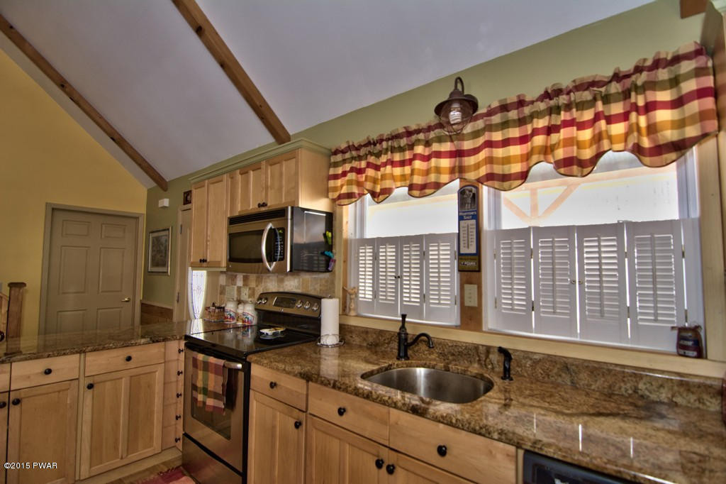 102 Ridge Road Lake Ariel, PA 18436 - Photo 33 of 46