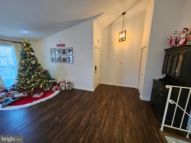 $3,500 | 5909 Wood Sorrels Court, Burke, VA 22015