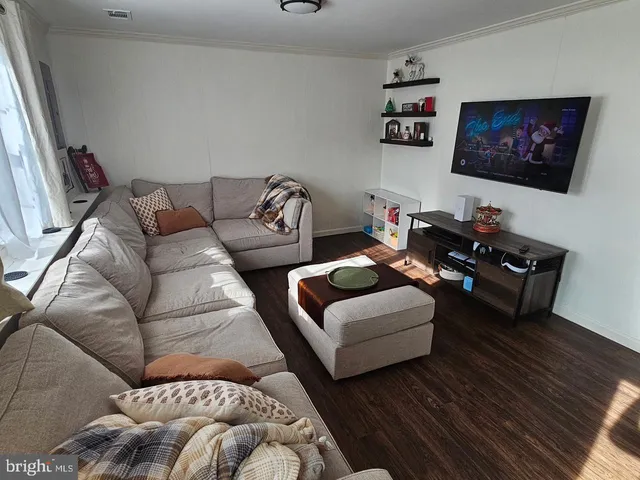 $3,500 | 5909 Wood Sorrels Court, Burke, VA 22015