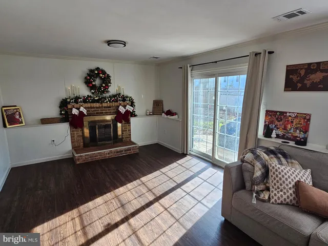 $3,500 | 5909 Wood Sorrels Court, Burke, VA 22015