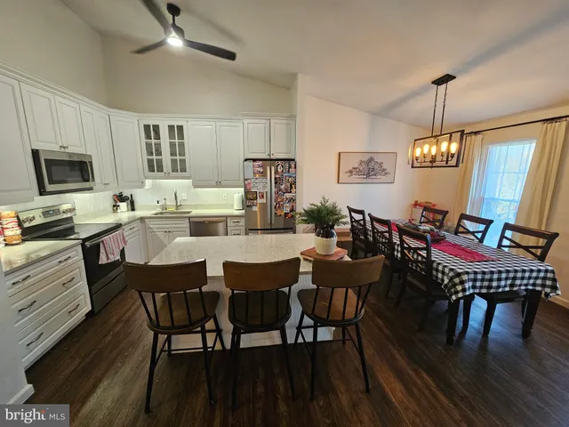 $3,500 | 5909 Wood Sorrels Court, Burke, VA 22015