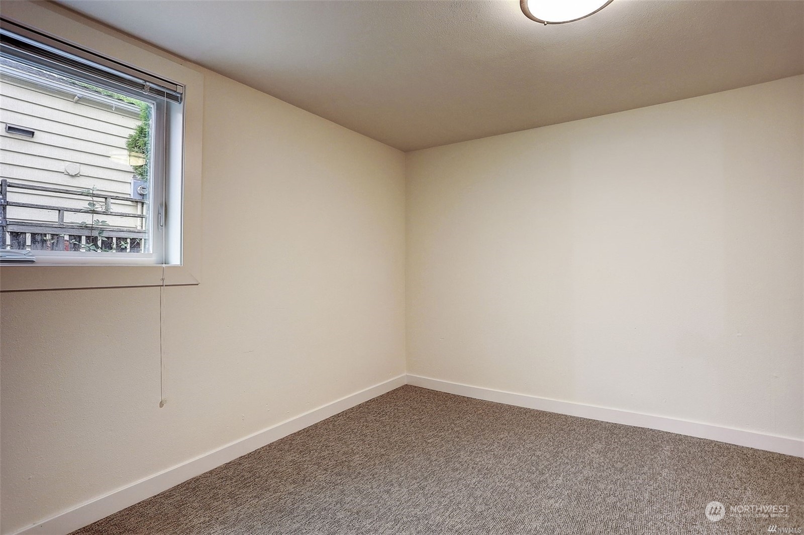 8421 16th Avenue Southwest Seattle, WA 98106 - Photo 13 of 16