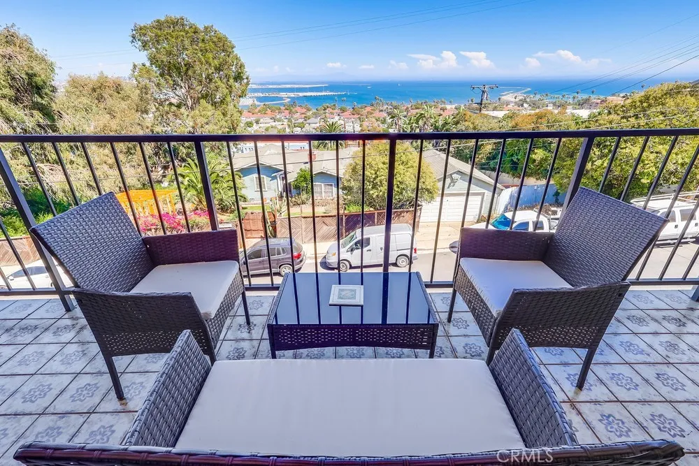 711 West 33rd Street San Pedro, CA 90731 - Photo 11 of 73