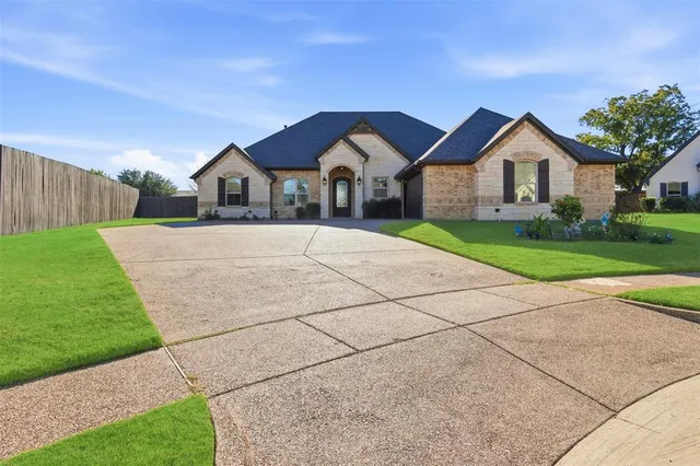 $624,900 | 1103 Hilkiah Court, Granbury, TX 76048